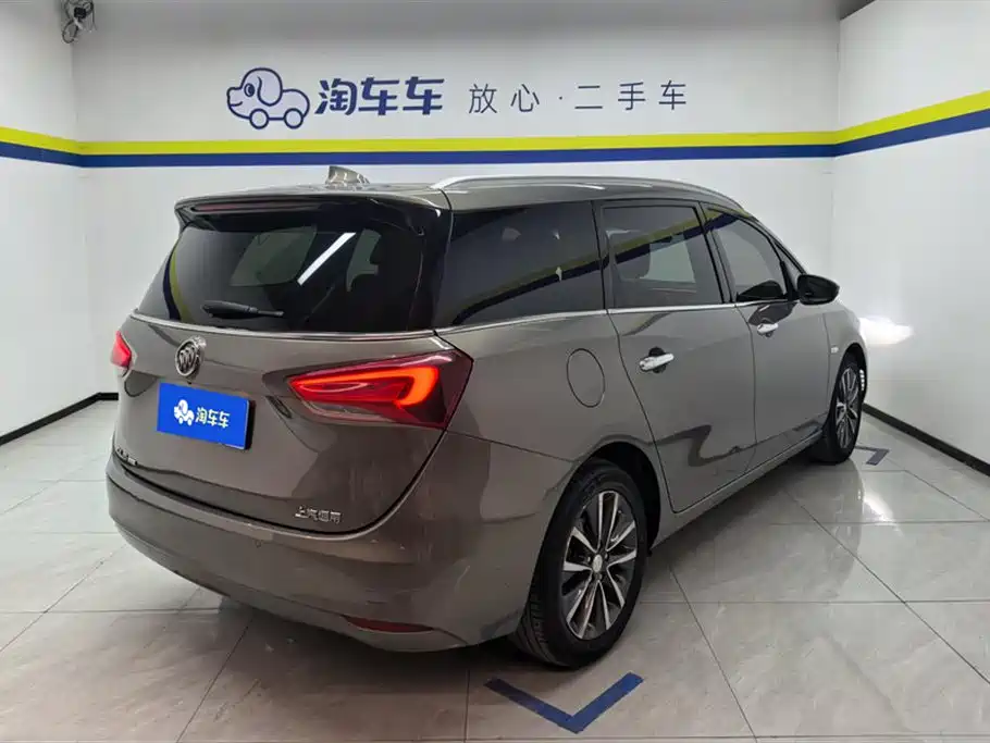 Buick GL6 2018 18T 6-Seater Premium фото 3