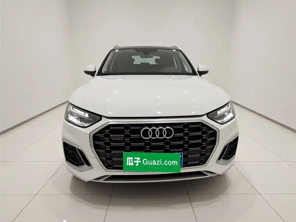 Audi Q5L 2022 40T Luxury Dynamic фото 5