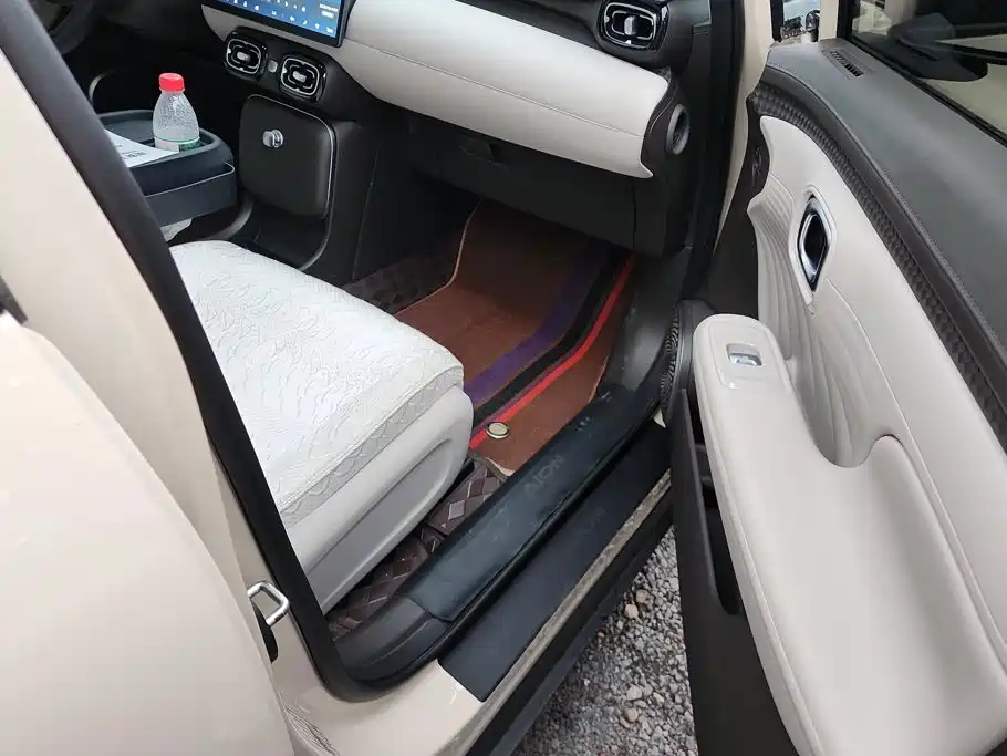 Aion UT 2025 2025 Model 330 Starlight Edition