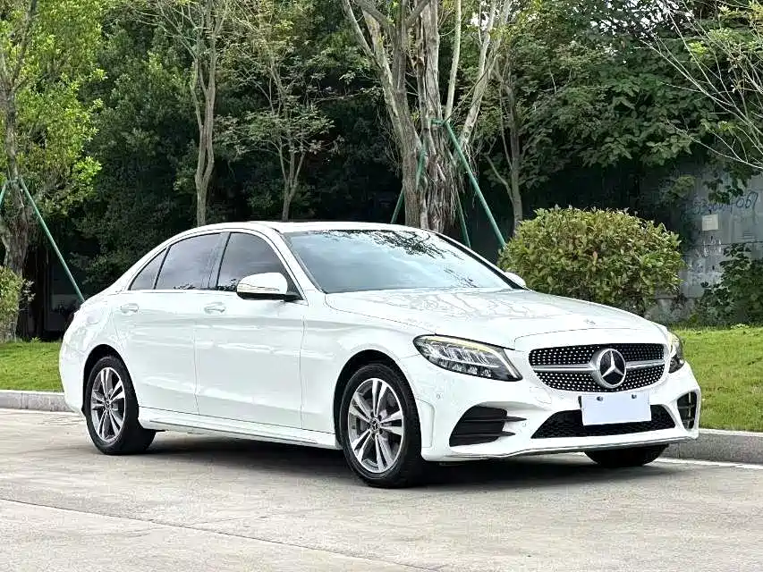 Mercedes-Benz C-Class 2017 C 200 L Sport фото 5