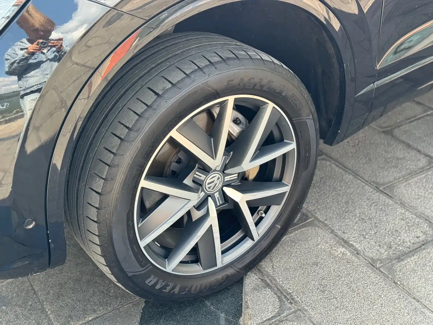 Volkswagen Touareg 2019 3.0TSI Sharp Edge Edition China VI фото 6