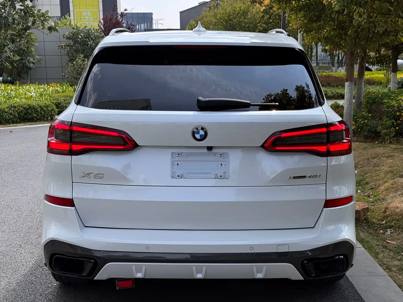BMW X5 (Import) 2019 xDrive40i Exclusive M Sport Package фото 5
