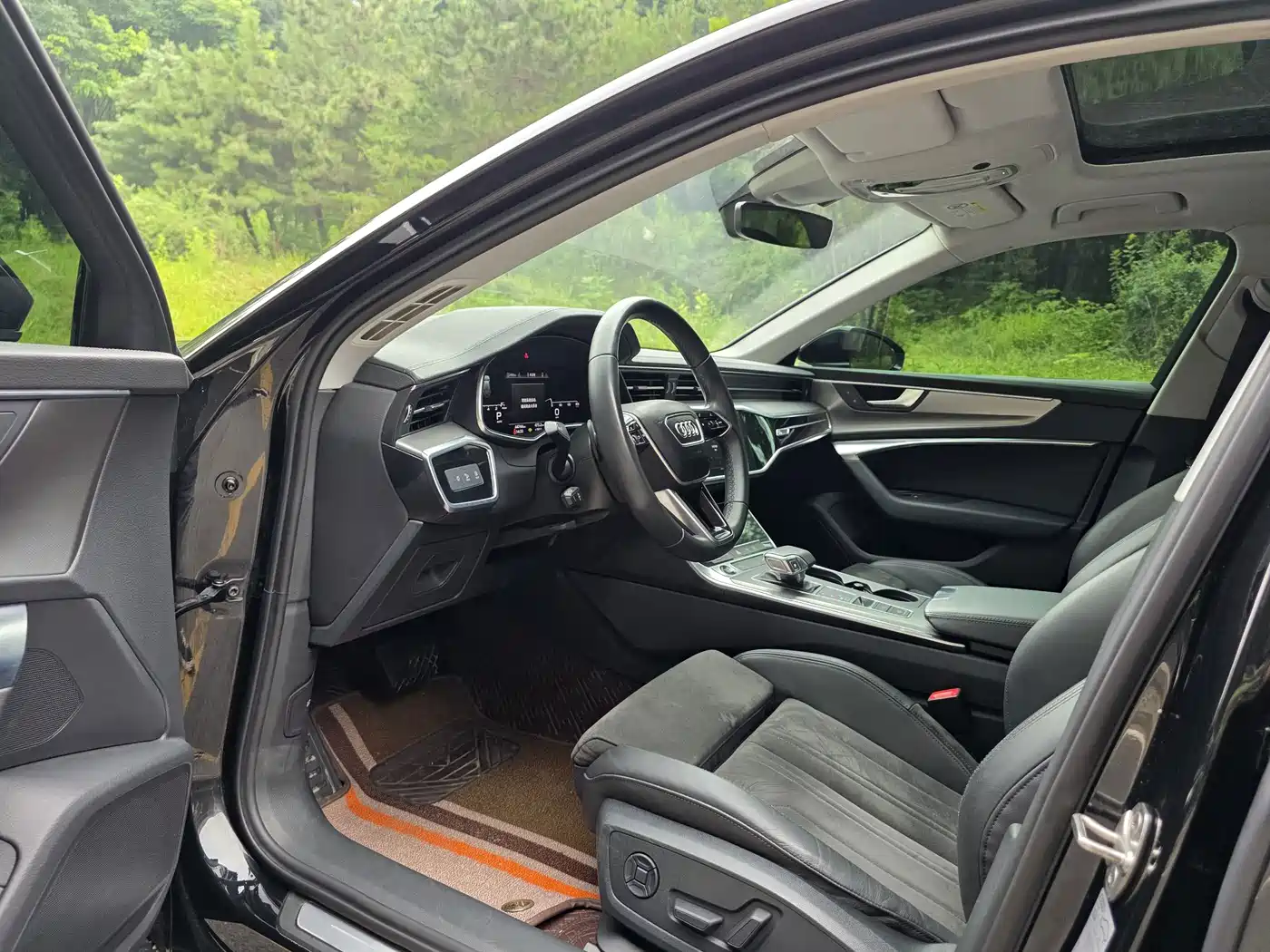 Фото 6 - Audi A6 (Import)
