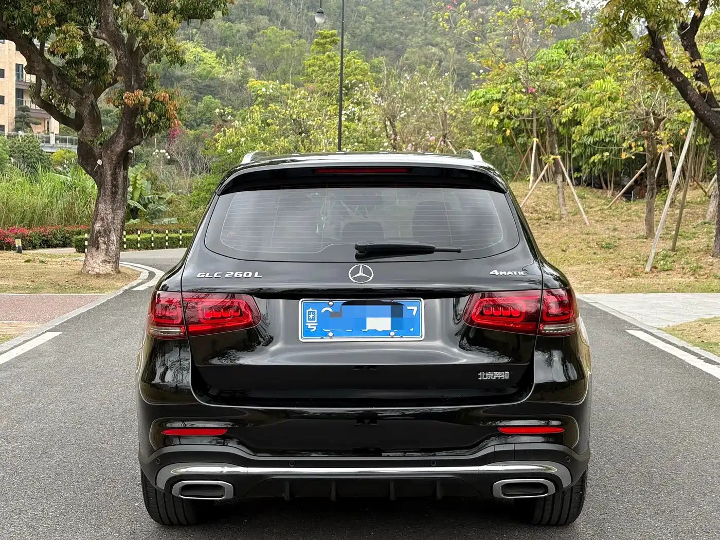 MERCEDES-BENZ GLC