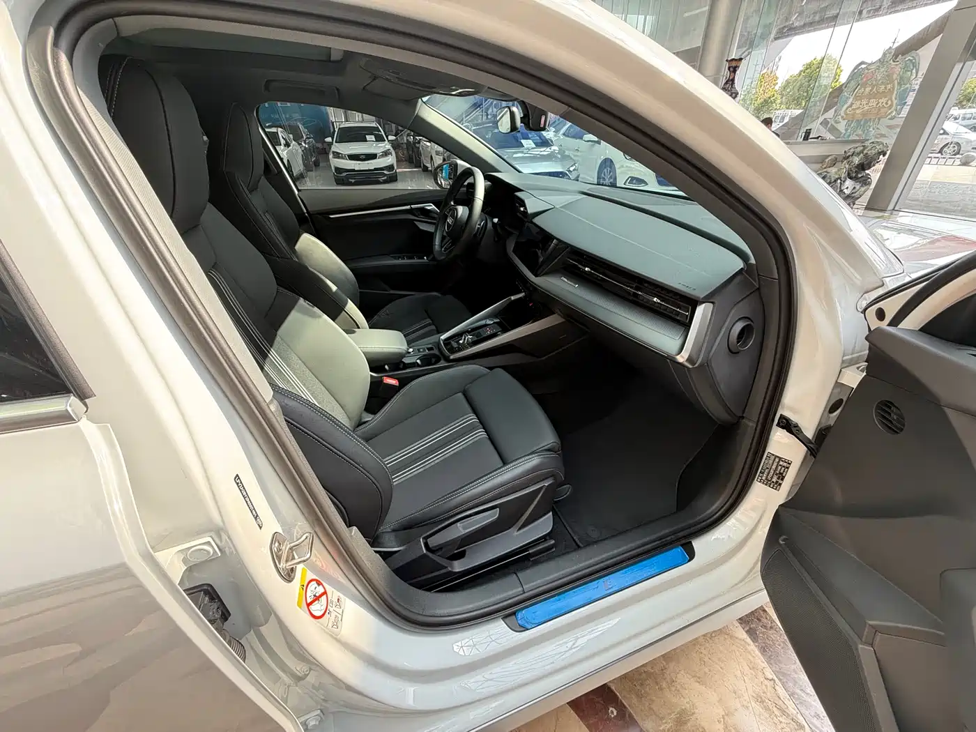 Audi A3 2024 Model A3L Limousine 35 TFSI Fashion Sport фото 16