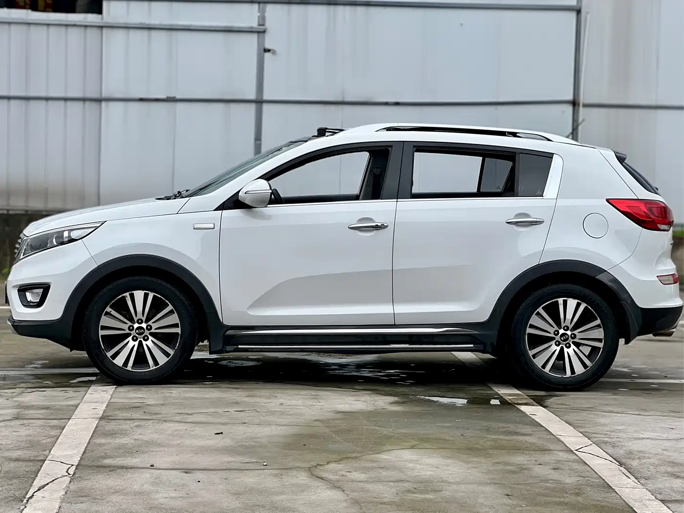 Kia Sportage 2015 2.0L Automatic 2WD DLX фото 3