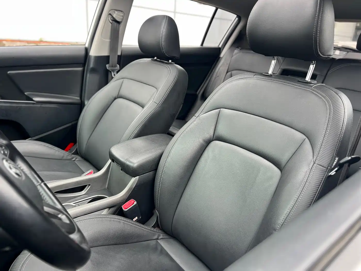 Kia Sportage 2015 2.0L Automatic 2WD DLX фото 12