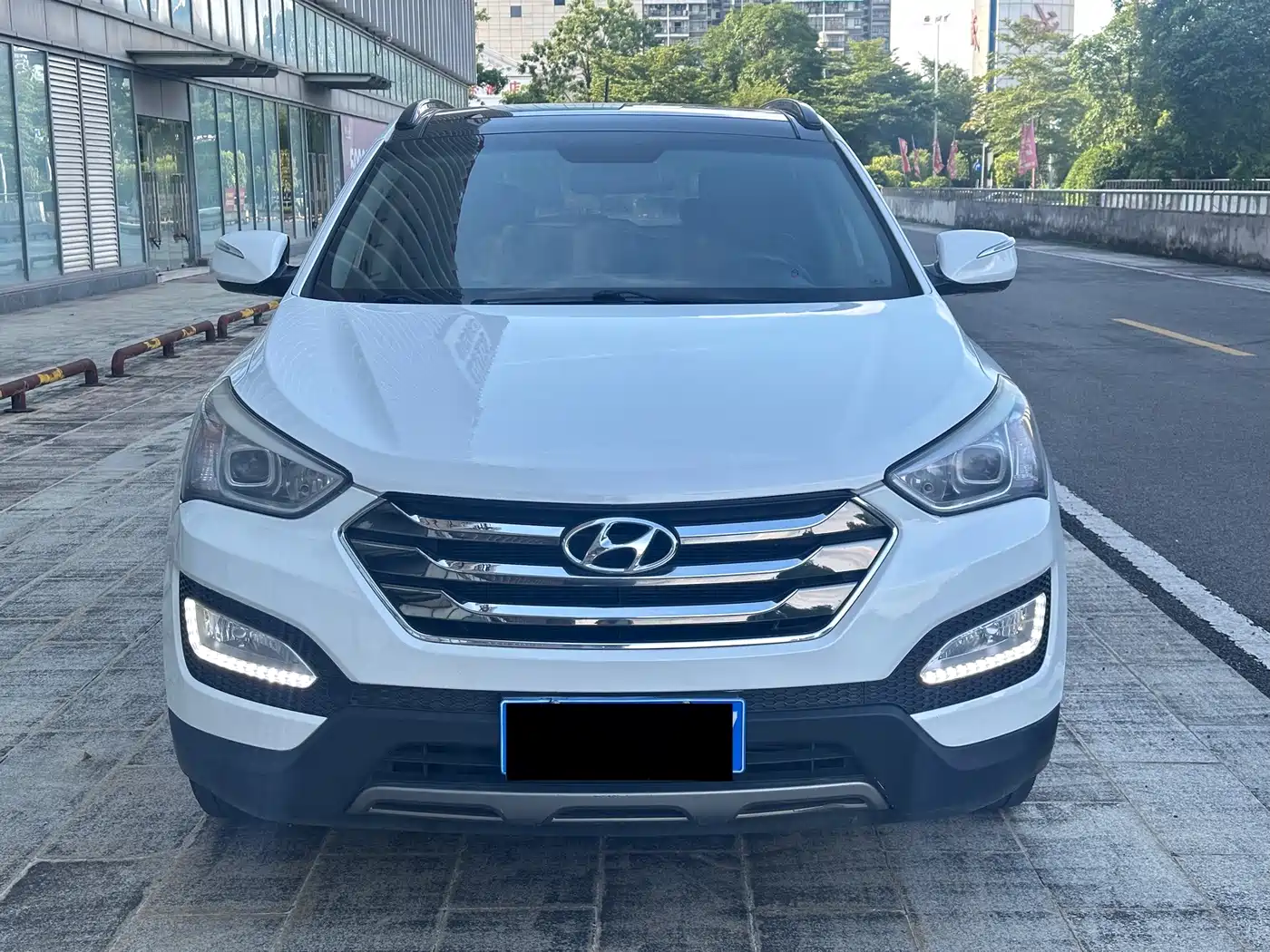 Hyundai Santa Fe 2013 2013 Model 2.4L Automatic 2WD Smart