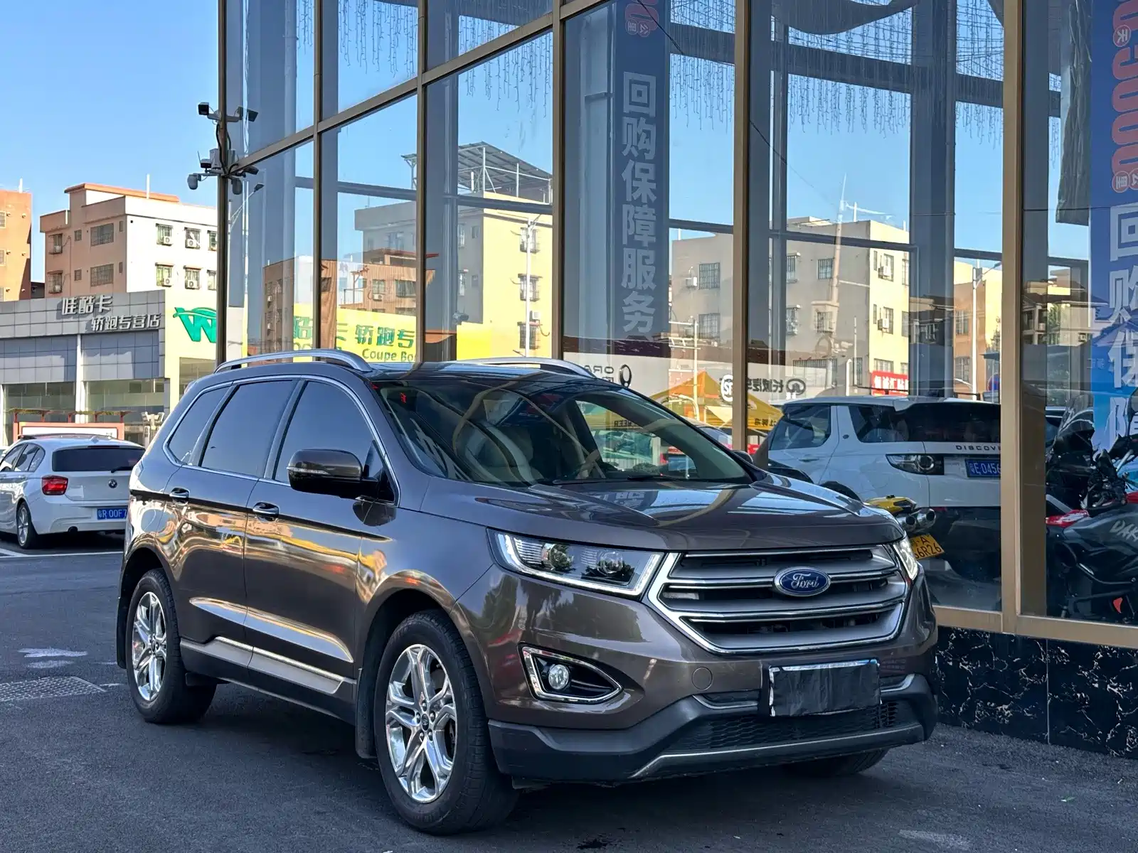 Фото 23 - Ford Edge