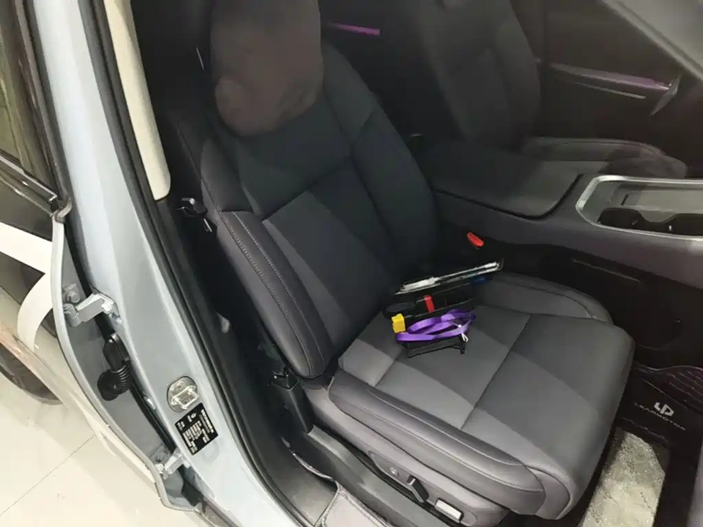 Leapmotor C16 2026 2026 Model Year EREV 280 LiDAR Premium Edition 6-Seater
