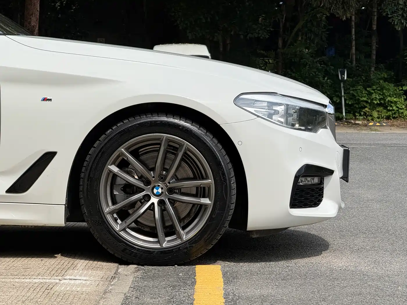 BMW 5 Series (Import) 2018 525i M Sport Package фото 18