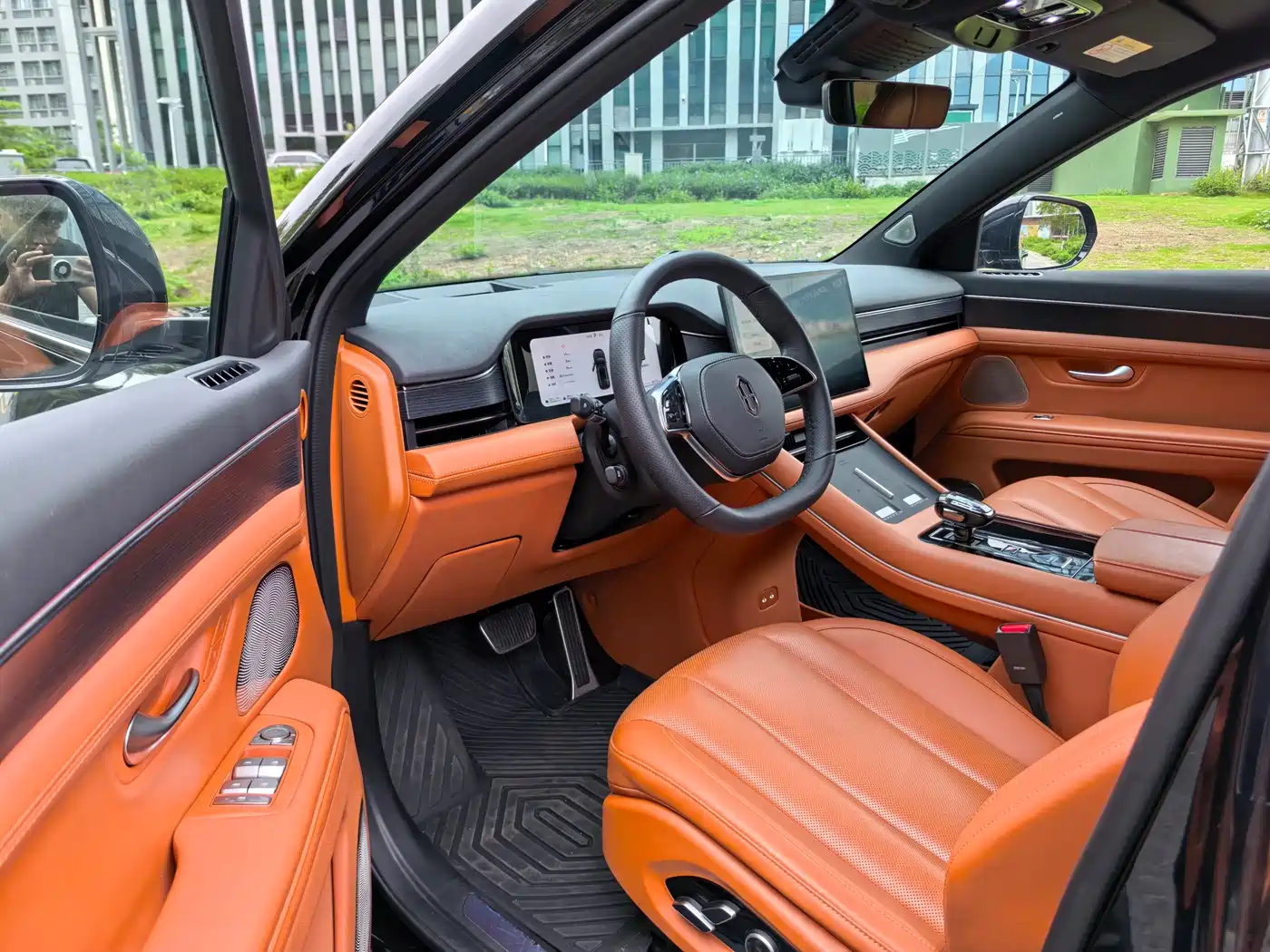 AITO Wenjie AITO M7 2024 Model 1.5T Smart Drive RWD Max 5-Seater фото 8