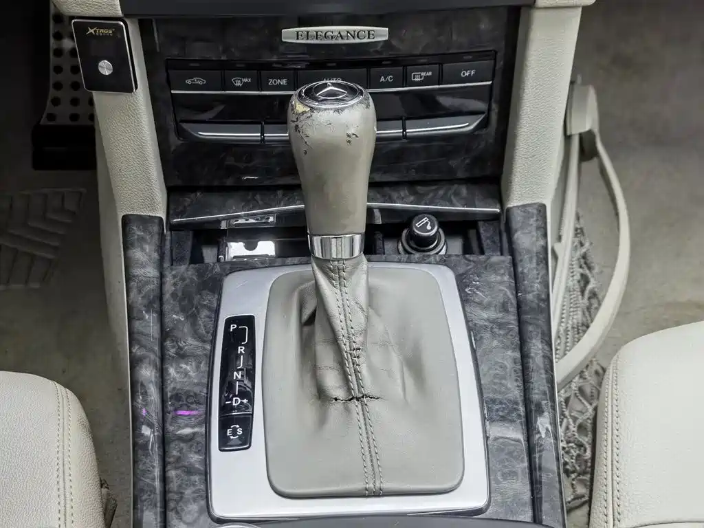 Mercedes-Benz E-Class 2010 E 260 L CGI Elegance фото 13
