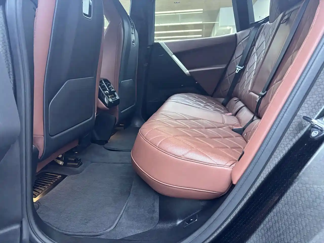 BMW iX 2022 xDrive50 фото 11
