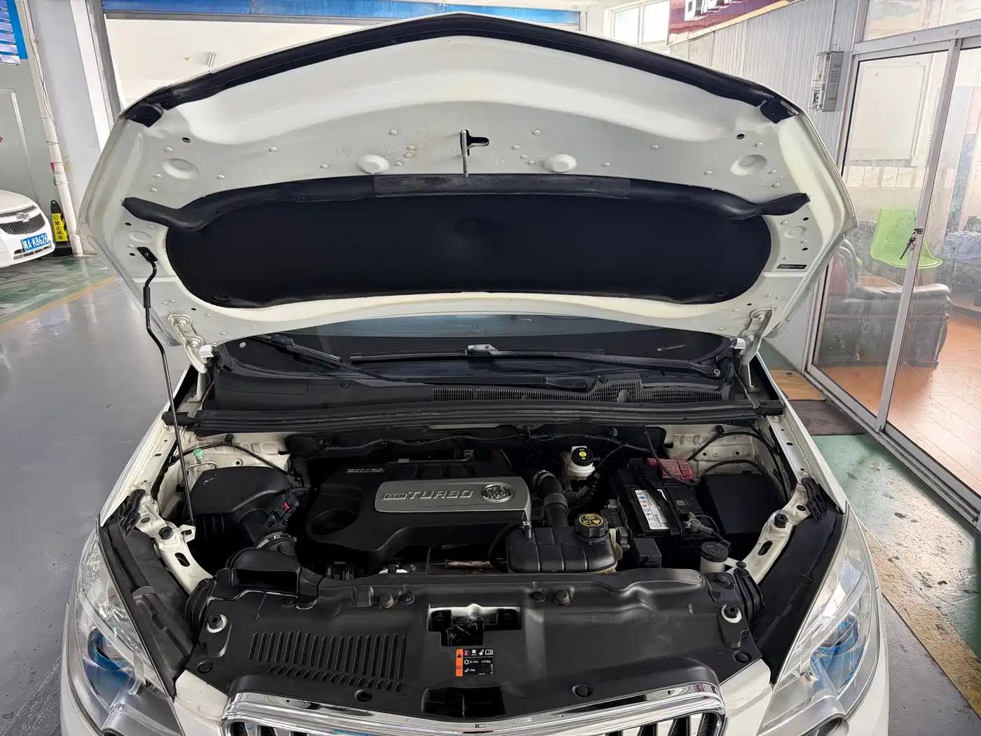 Buick Encore 2014 2014 1.4T Automatic 2WD Urban Leading