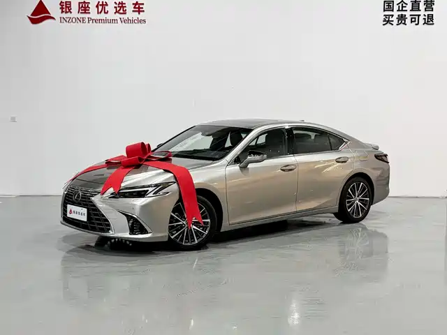 Lexus ES 2025 300h Ultimate Edition — фото 3