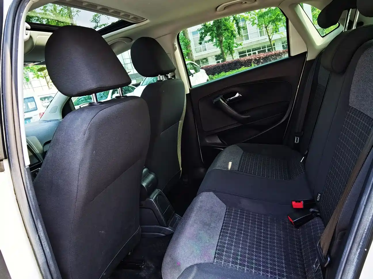 Volkswagen Polo 2018 1.5L Auto Comfort фото 10