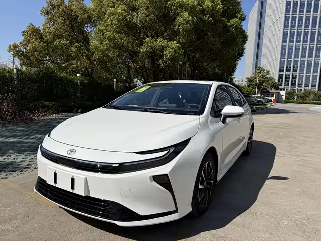 TOYOTA COROLLA 2026