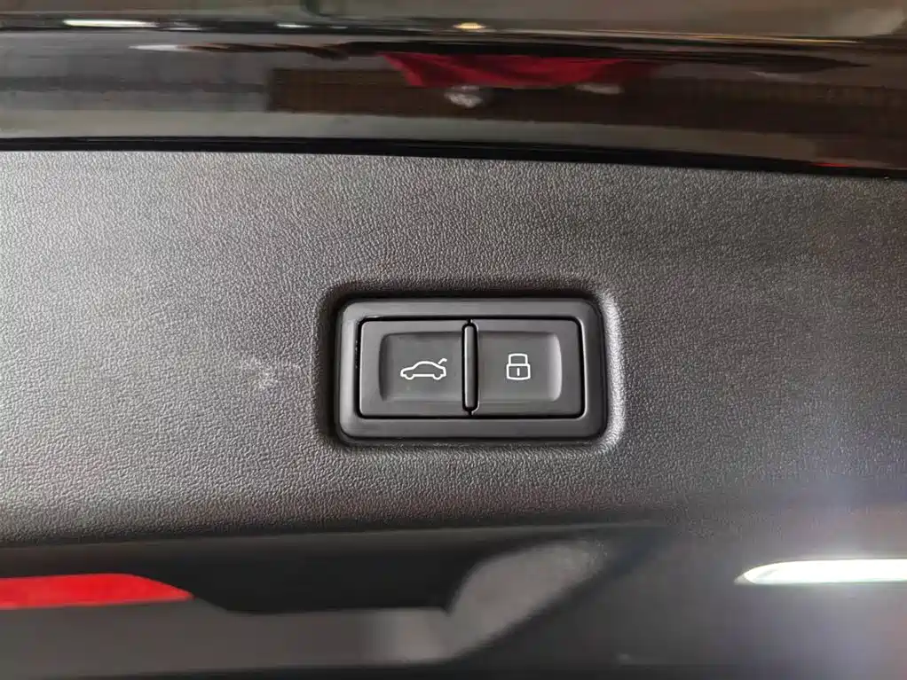 Audi Q5L 2026 2026 Luxury Sport 150kW