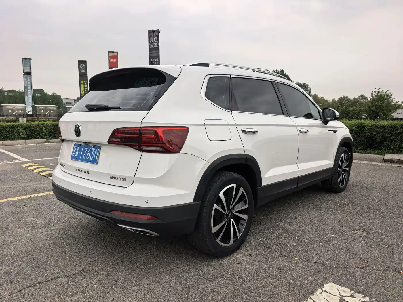 Volkswagen Tharu 2022 280TSI FWD Luxury Edition фото 5