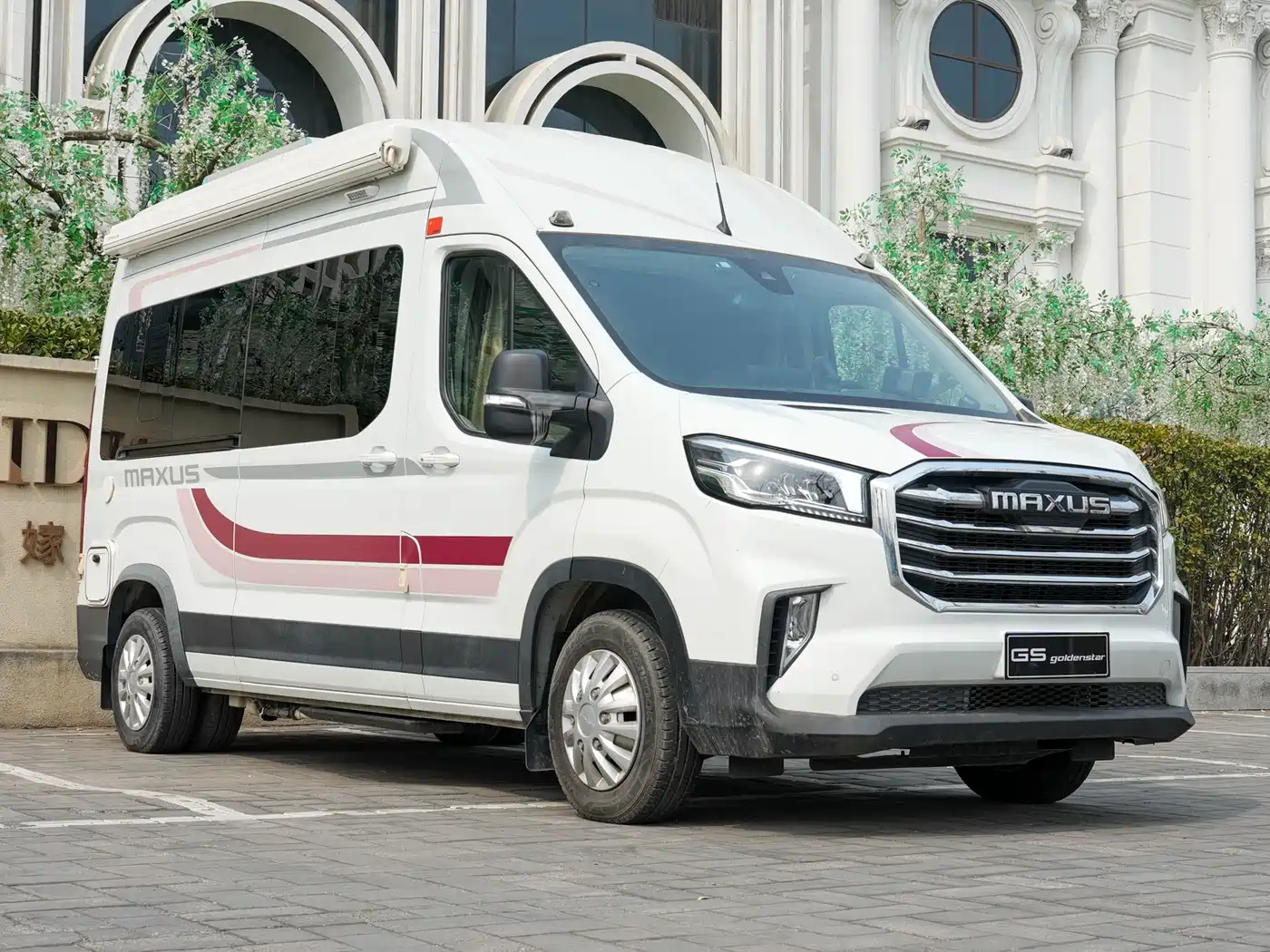 SAIC Maxus MAXUS V90 RV 2021 2.0T Travel Home V90 Self-Contained Class B RV Luxury Longitudinal Bed фото 3
