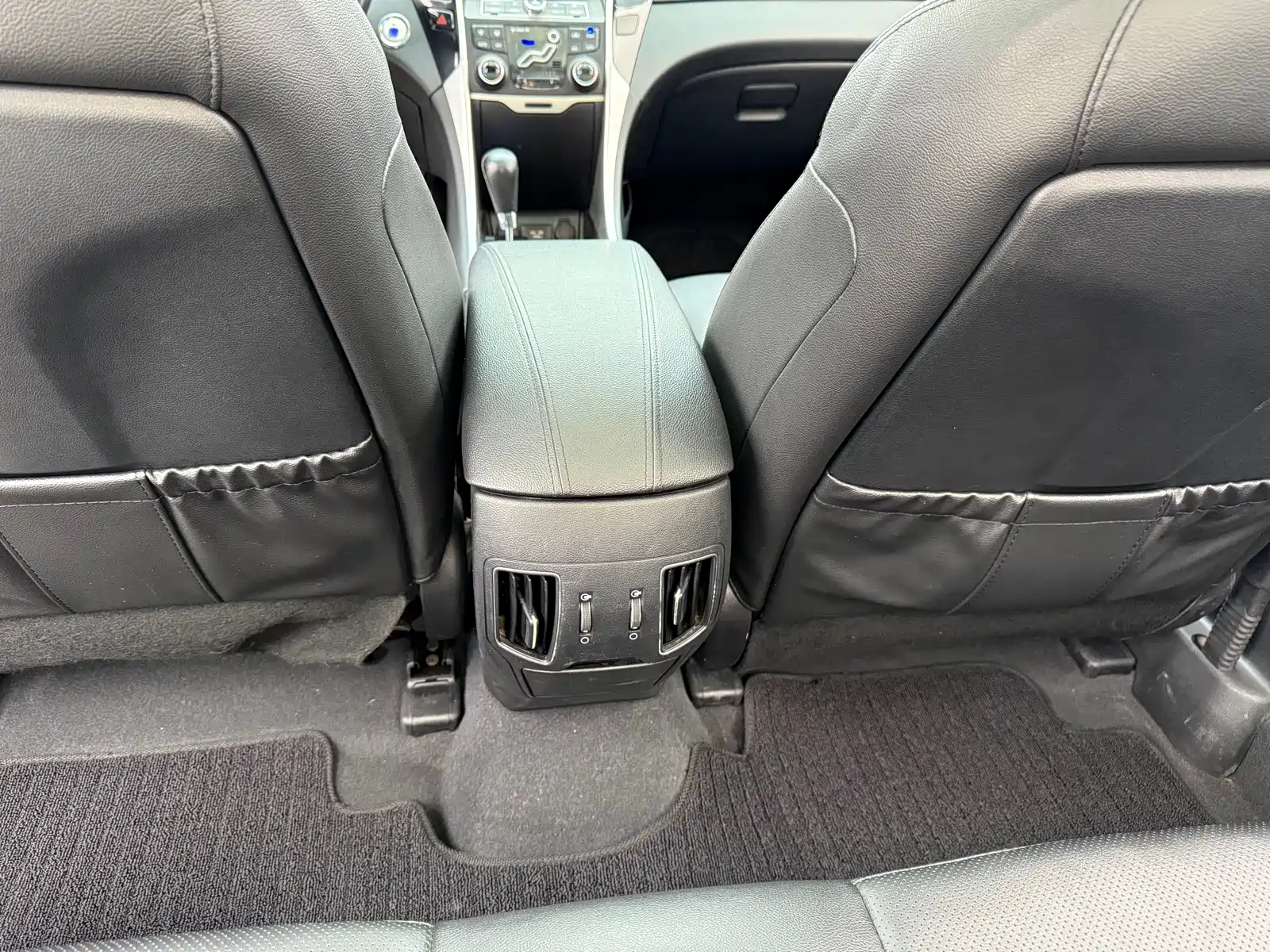 Photo 12 - Hyundai Sonata