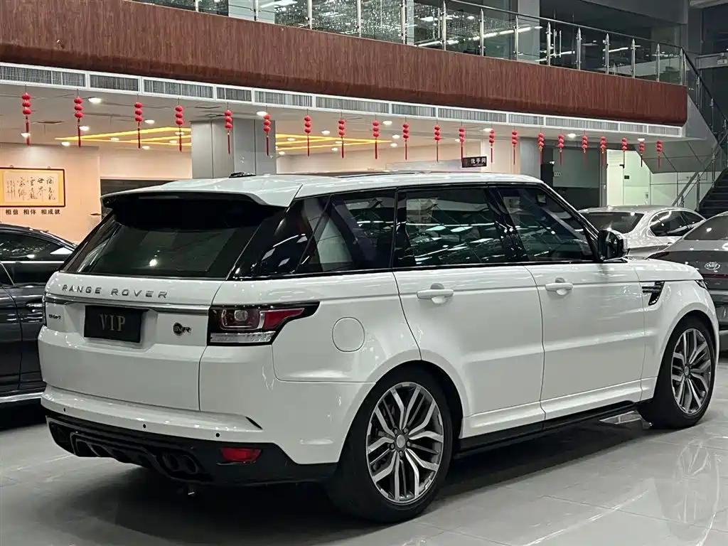 Land Rover Range Rover Sport 2016 Model 3.0 SC V6 SE фото 4