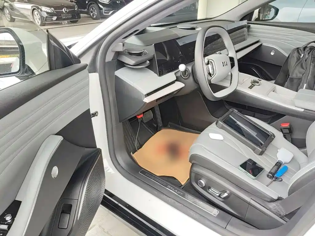 Geely Galaxy Galaxy E8 2024 2024 665km RWD Starship Voyager Edition