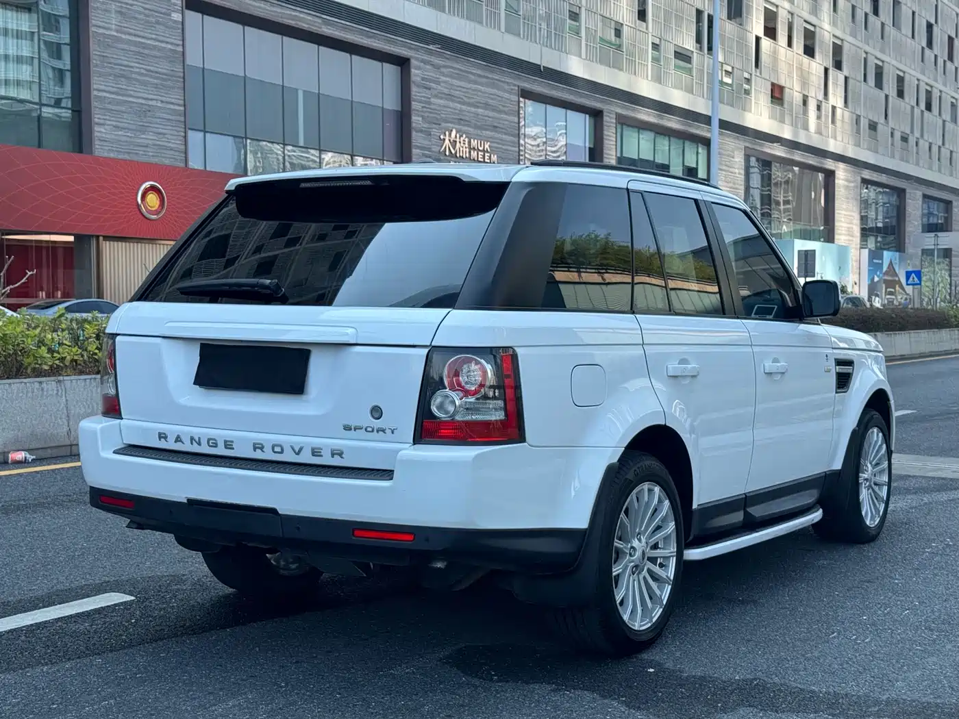 Land Rover Range Rover Sport 2011 3.0 TDV6 Diesel фото 4