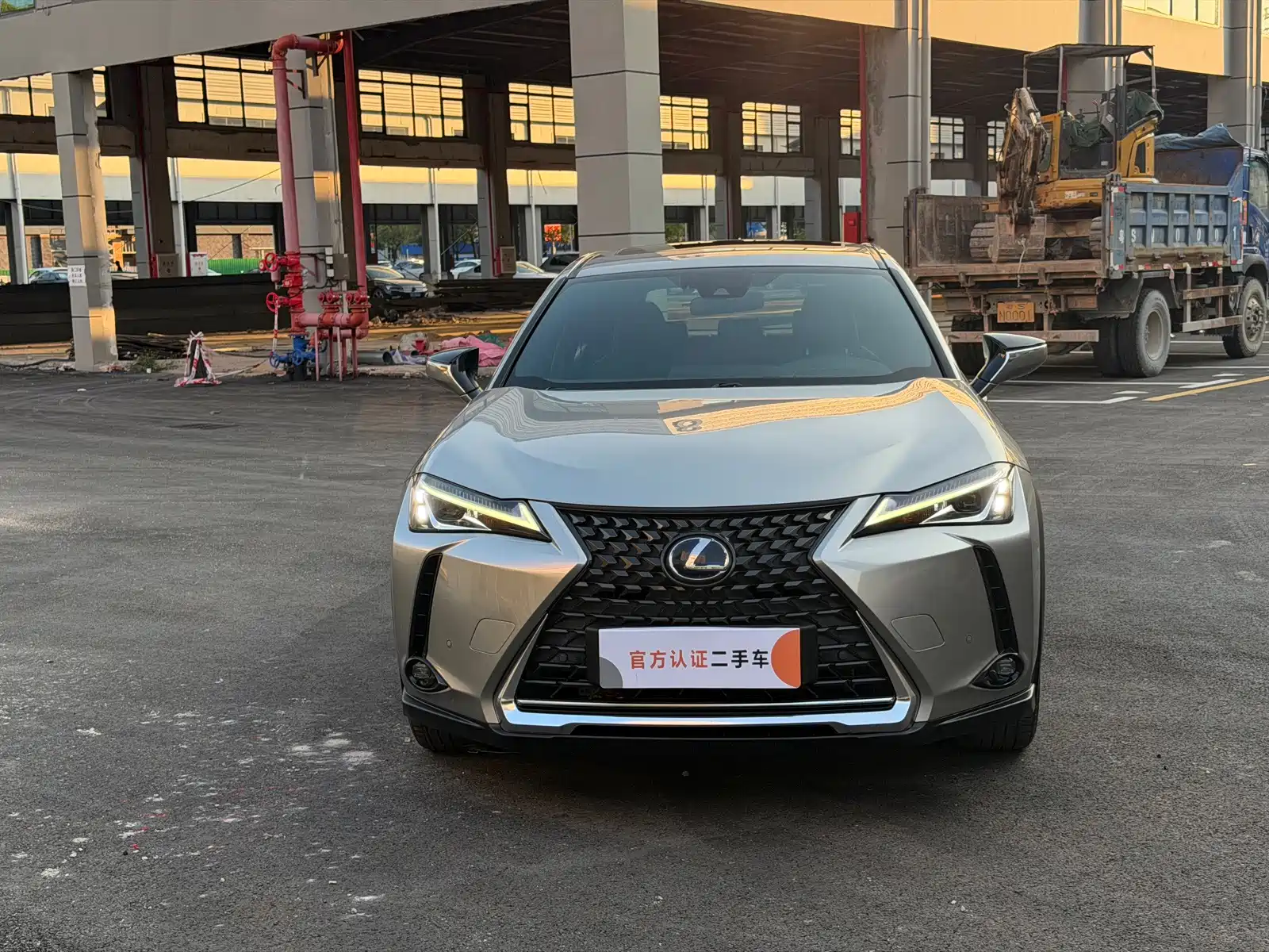 صورة 2 - Lexus UX Electric