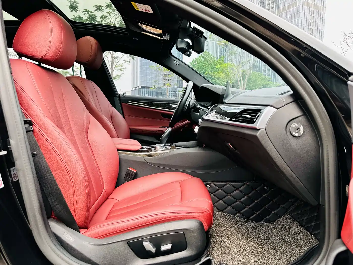 BMW 5 Series 2020 530Li Leading M Sport Package фото 11