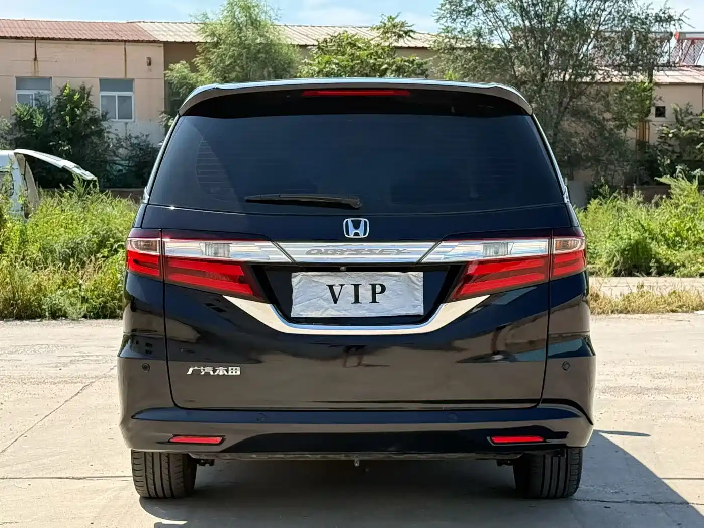 Фото 8 - Honda Odyssey