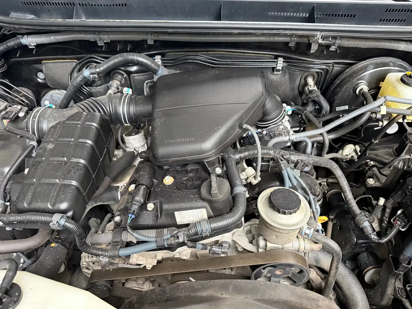 Toyota Prado 2016 2.7L Manual Edition фото 15