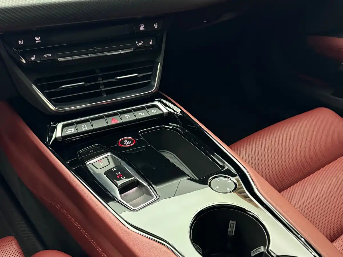 Audi e-tron GT 2023 Base Model фото 10