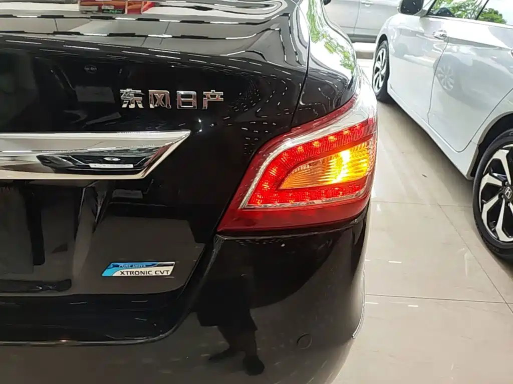 Фото 8 - Nissan Teana