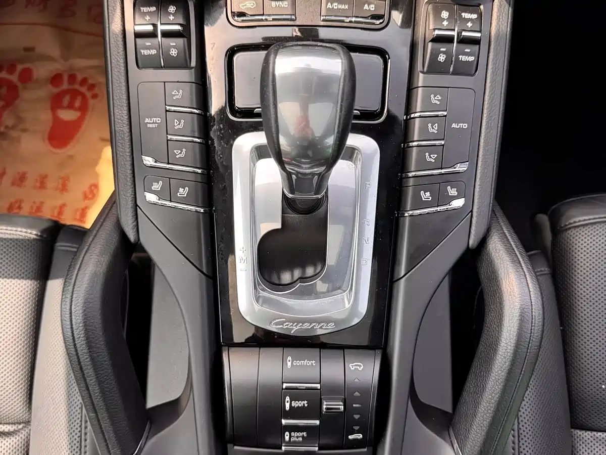 Porsche Cayenne New Energy 2016 Cayenne S E-Hybrid 3.0T фото 17
