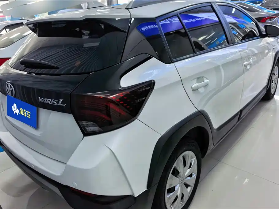 Toyota YARiS L Zhi Xiang 2022 1.5L CVT Leading PLUS Edition фото 3