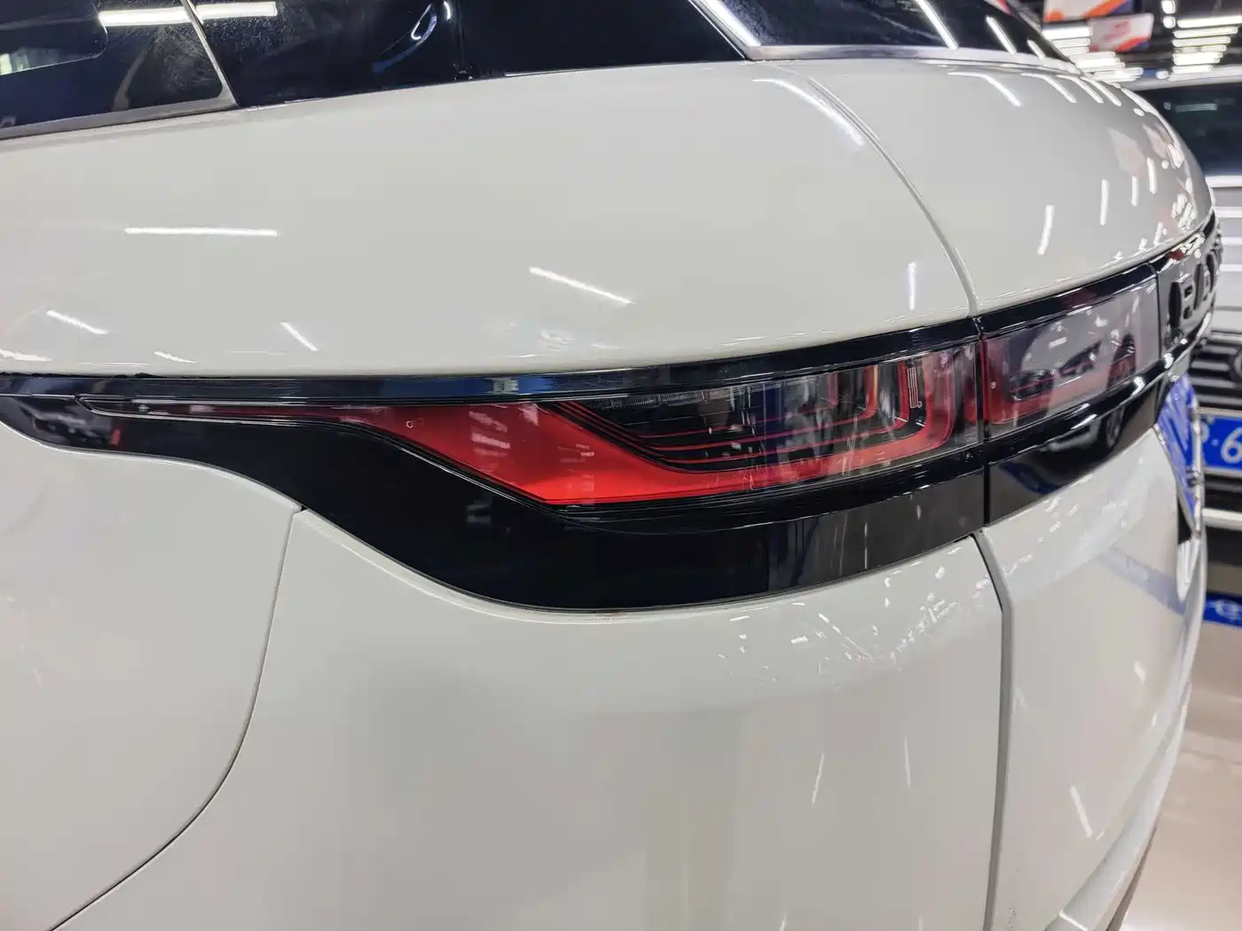 Land Rover Range Rover Evoque 2020 249PS R-DYNAMIC S Sport Edition фото 18