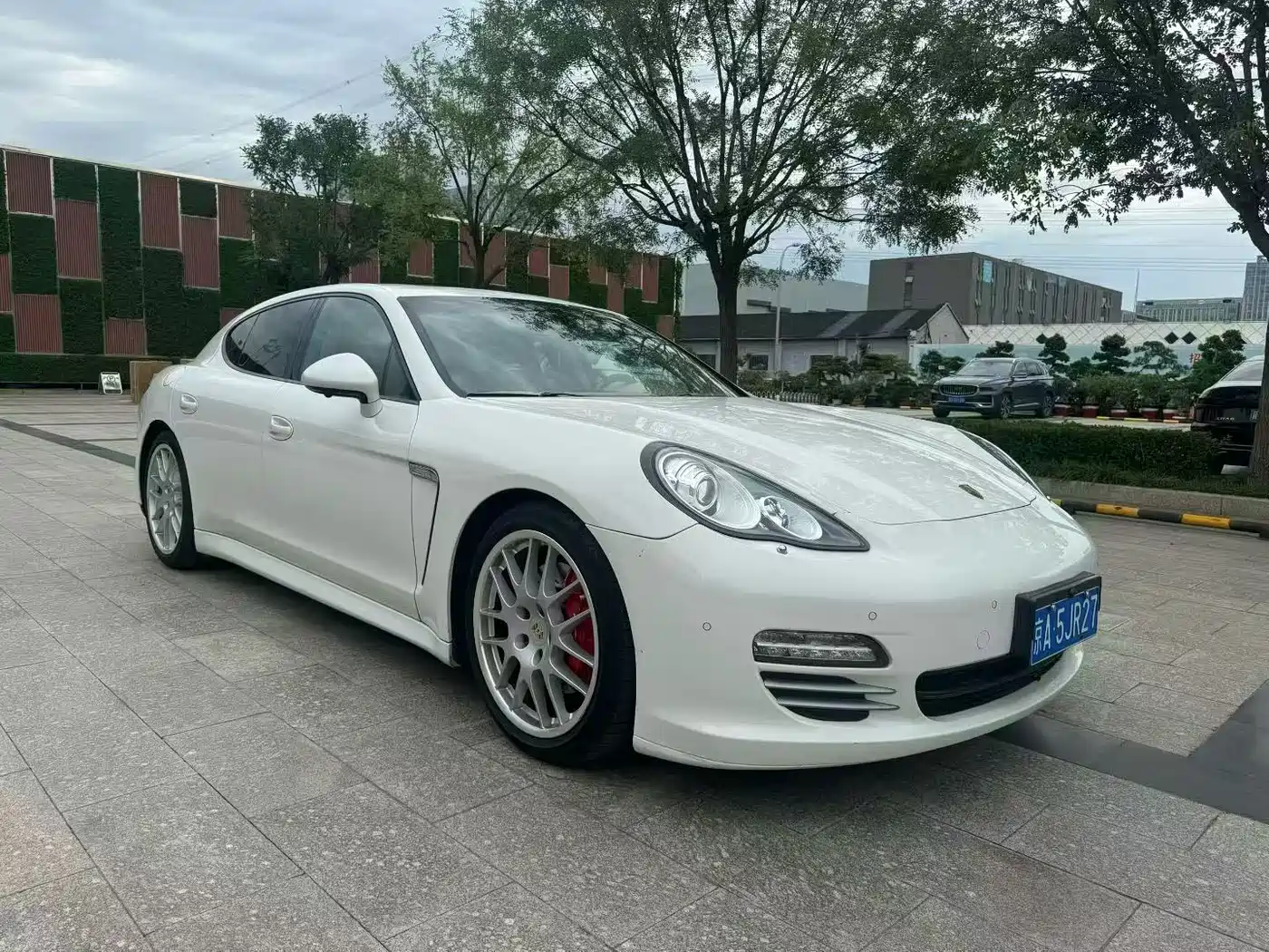 Porsche Panamera 2013 Panamera 4 Platinum Edition 3.6L фото 4