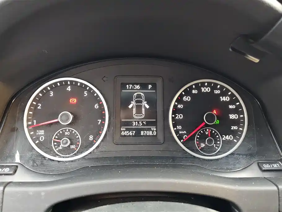Volkswagen Tiguan 2016 Model 300TSI Automatic 2WD Trend Edition фото 14