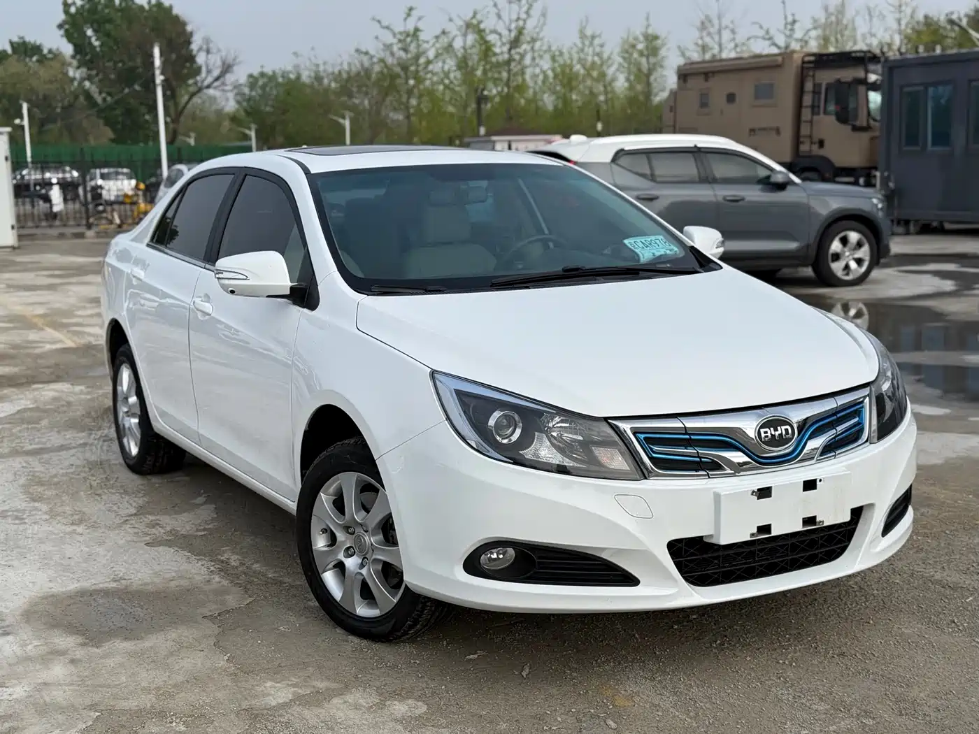 BYD E5
