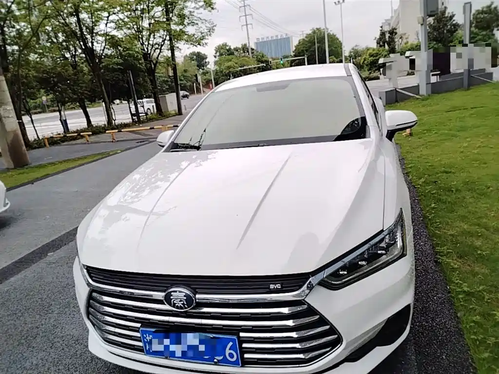 BYD Qin Pro 2020 Surpass Edition 1.5TI Automatic Premium фото 3