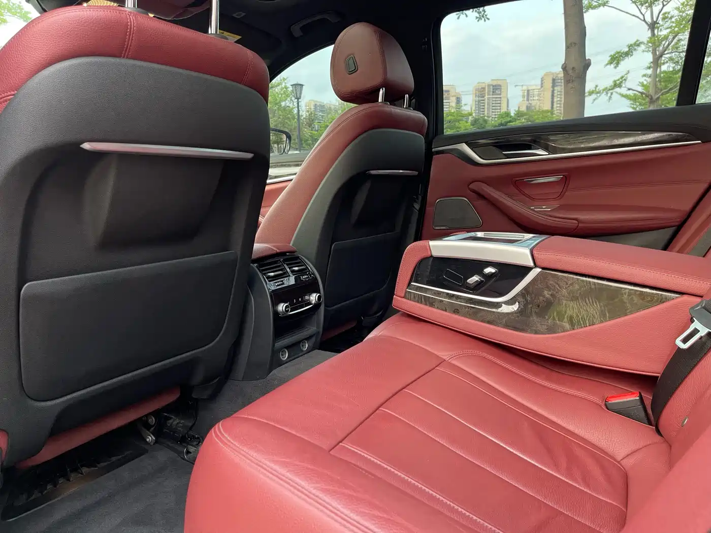BMW 5 Series 2019 530Li Premium M Sport Package фото 19