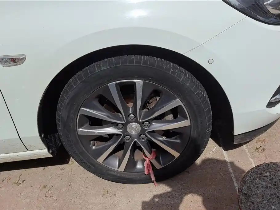 Buick GL6 2018 18T 6-Seater Premium фото 6