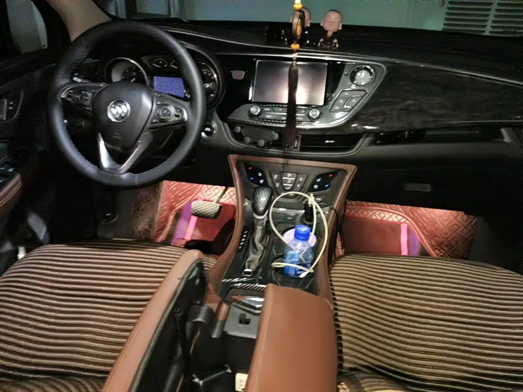 Photo 11 - Buick Envision Plus