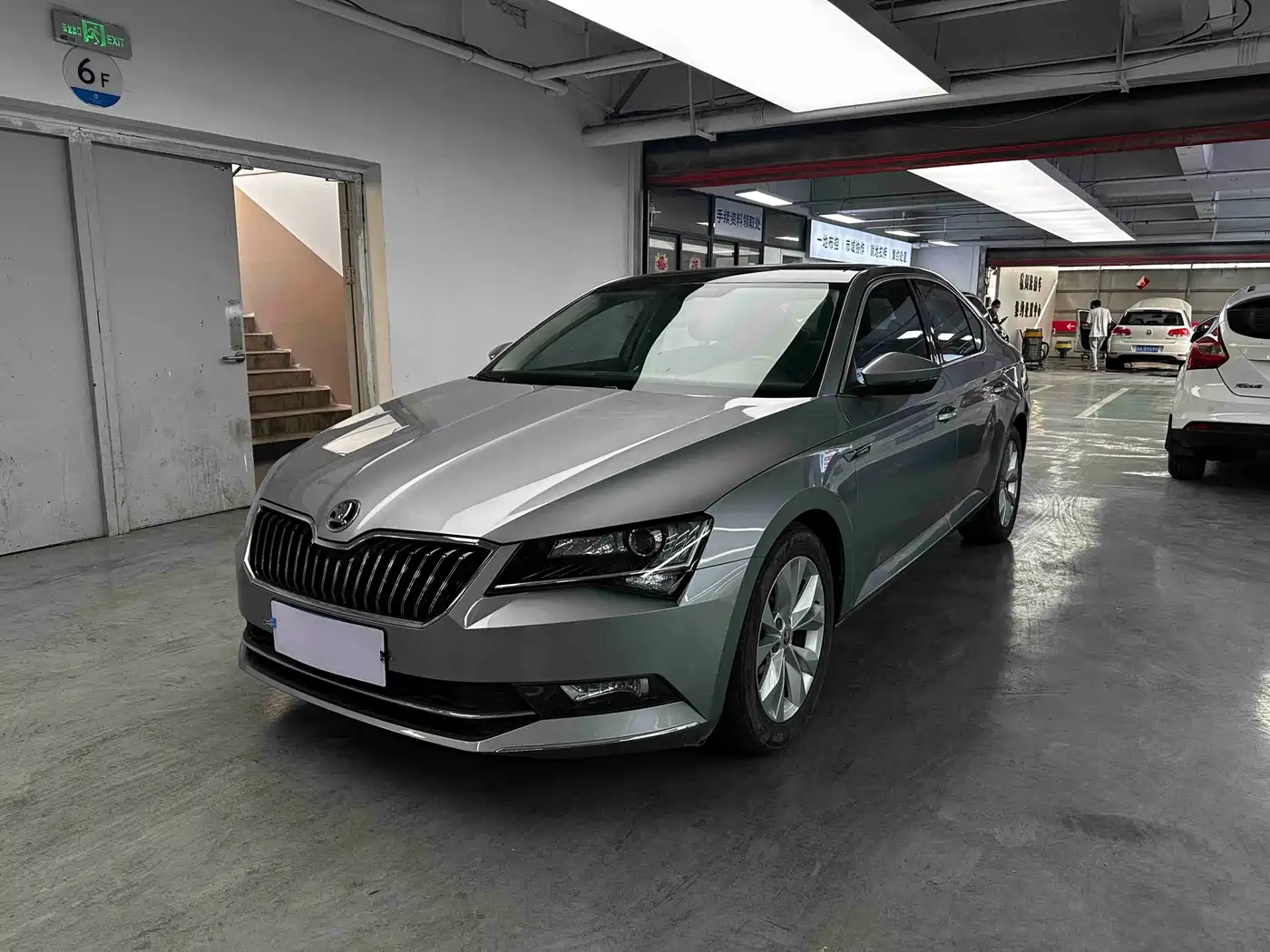 Škoda Superb 2016 TSI280 DSG Pioneer Edition