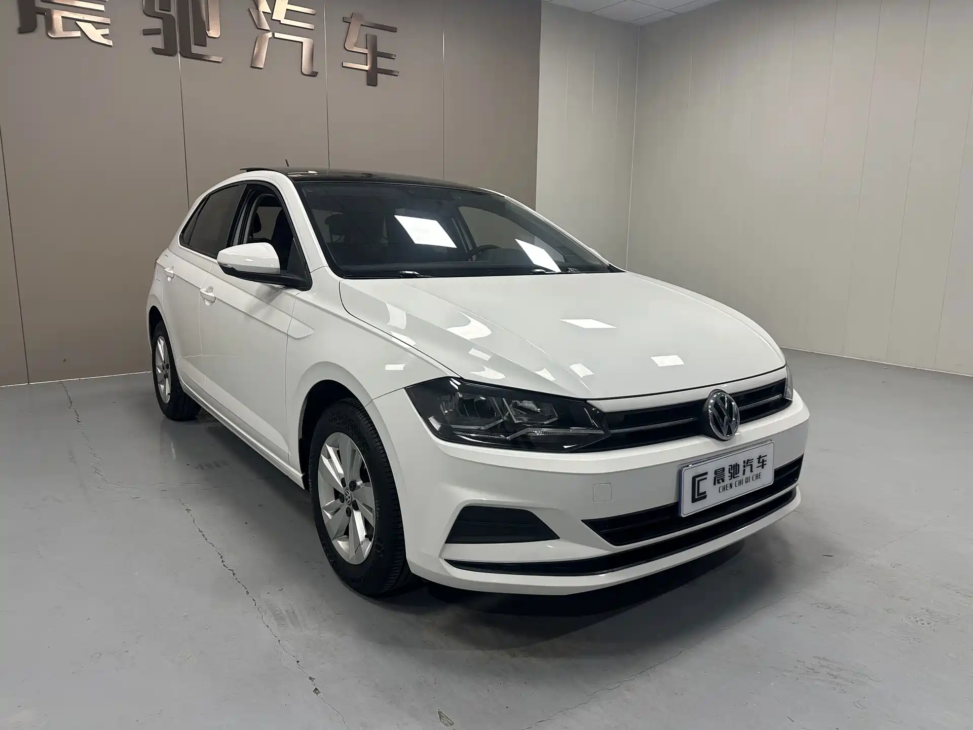 صورة 3 - Volkswagen Polo