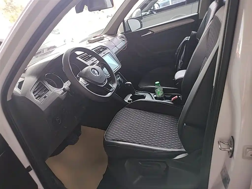 Volkswagen Tiguan L 2020 330TSI Auto 2WD Trend China VI фото 15