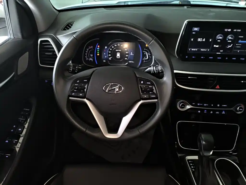 صورة 11 - Hyundai Tucson