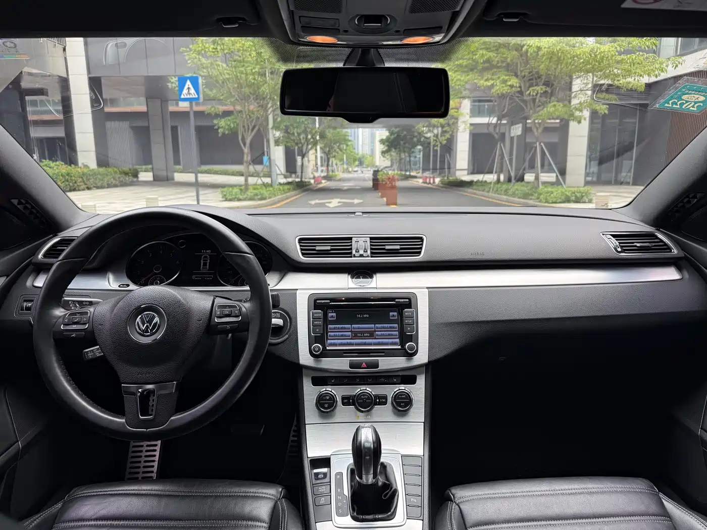 Volkswagen FAW-Volkswagen CC 2016 Model 1.8TSI Premium фото 19